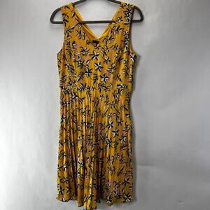 Banana Republic Pleated Mini Dress floral Size 6